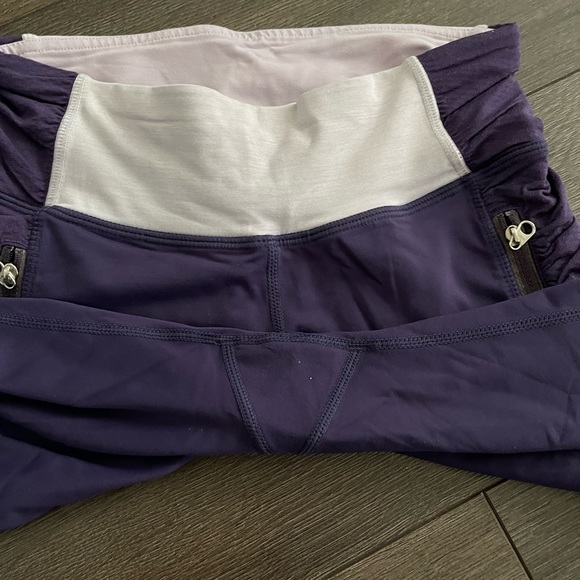 Lululemon Run: In The Sun Crop sz. 2 - Picture 8 of 9